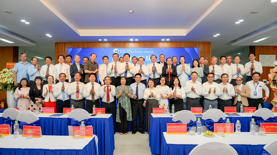 UFM ký kết hợp tác với các tổ chức Khoa học và công nghệ nhân kỷ niệm 50 năm Ngày truyền thống Trường 